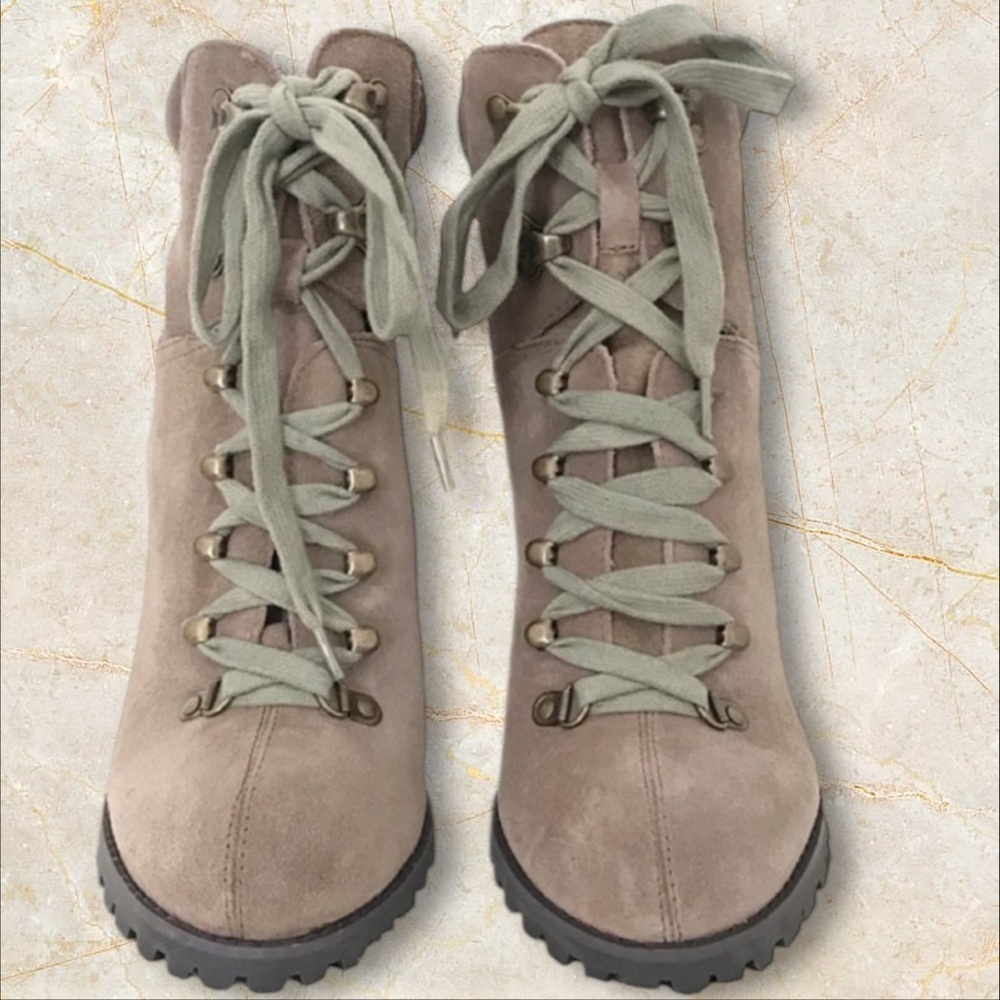By Jessica Simpson JP-BAXTERR Lace-Up Heeled Ankle Boots – Taupe Suede –Size 10B - Picture 2 of 5